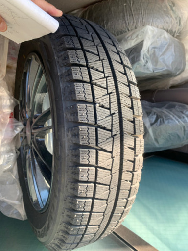 ブリジストンブリザック　スタッドレスタイヤ