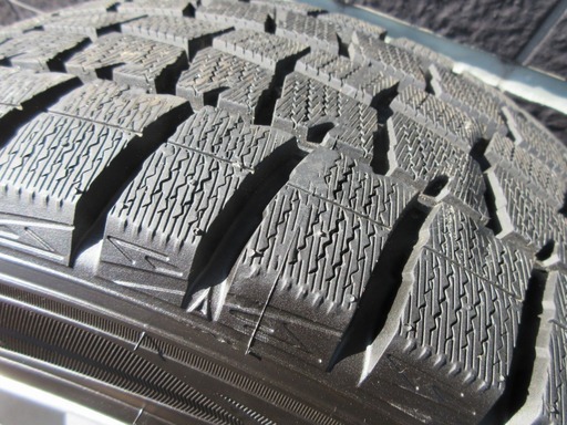 希少サイズ  スタッドレスタイヤ 235/45R17 4本  引取り限定！