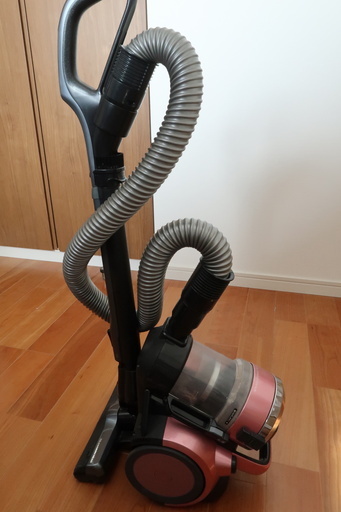 TOSHIBAサイクロン掃除機