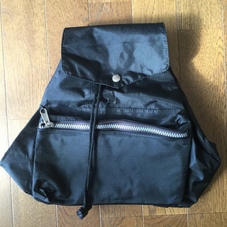 小さめリュックサック黒