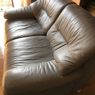 本革ソファの画像