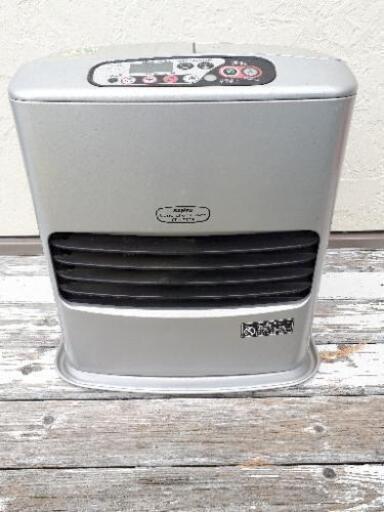 値下げ　石油ファンヒーター　ポリタンクもつけます。