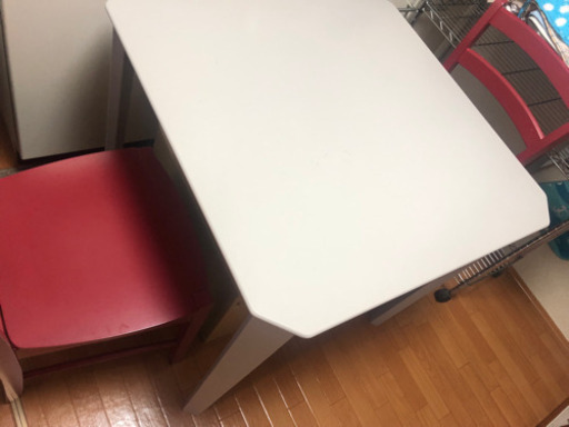 ニトリのダイニングテーブル\u0026イス×2