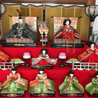 雛人形 七段飾り1セットをお譲り致します