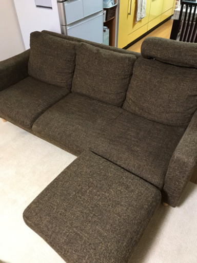 焦げ茶色ソファ