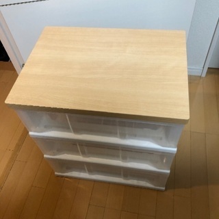 ★【格安】衣装ケース三段　1000円★
