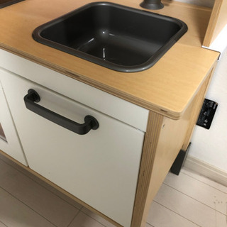 IKEA キッチン　木製の画像