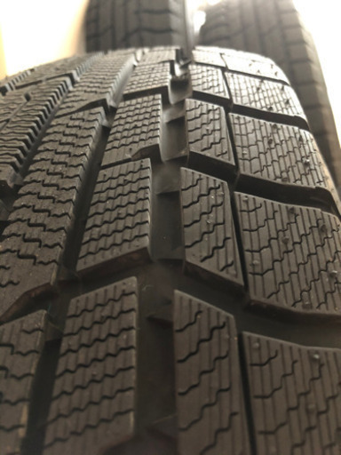 175/80R15  スタッドレスタイヤ　１年使用の美品