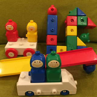 1歳から3歳くらいまでのおもちゃセットの画像