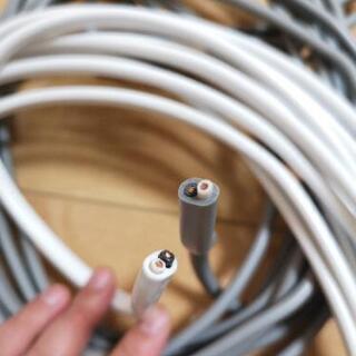 ケーブル、リングスリーブ、等々の画像