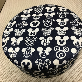 ミッキー柄の入れ物