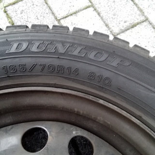 スタッドレスタイヤ４本　165/70R14 81Q 　スチールホ...