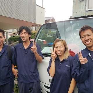 2tトラックドライバー【固定ルート配送】の画像