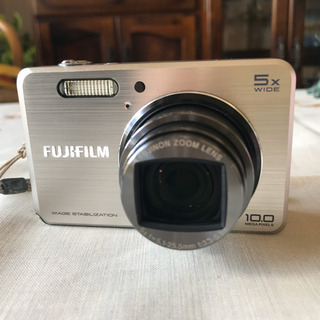 デジタルカメラ　FUJIFILM FINEPIX  J