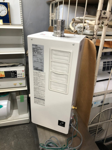 浴室外屋内据置形　給湯器　都市ガス　2017年式