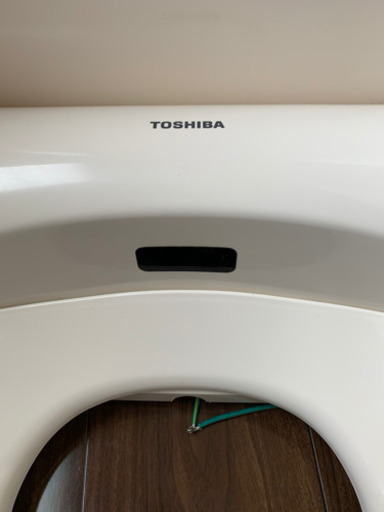 SCS-S301 東芝温水洗浄便座　TOSHIBA 瞬間式