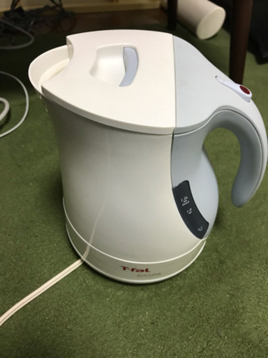 ティファール 電気ケトル 白
