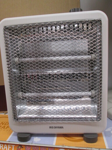 アイリスオーヤマ　電気ストーブ　EHT-800W　2018年製