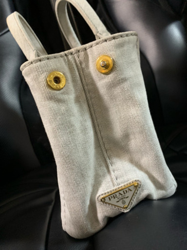 PRADA カナパ