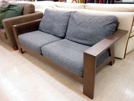シギヤマ家具の２人掛けソファーです！