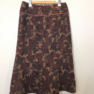 ①オリーブデオリーブ　ニット花柄裾フリルスカート #Cattleyaの画像