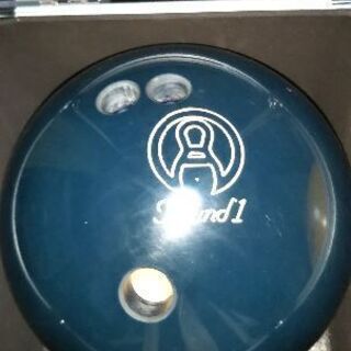 ボーリングのボール2個セットの画像