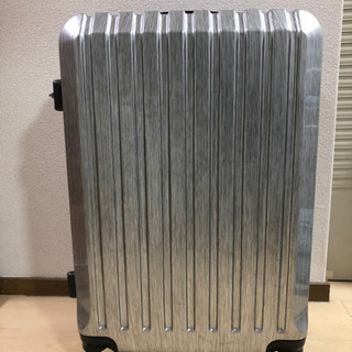 【お譲り先決定しました】※ジャンク※キャリーケースMサイズ！あげます！