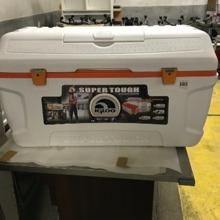 イグルー 大型クーラーボックス スーパータフ 156L