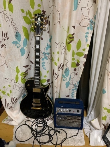 エレキギターとアンプ