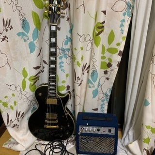 エレキギターとアンプ