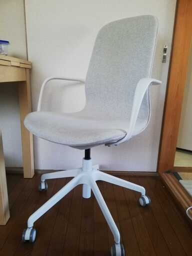[取引確定済] デスクチェア(ベージュ)