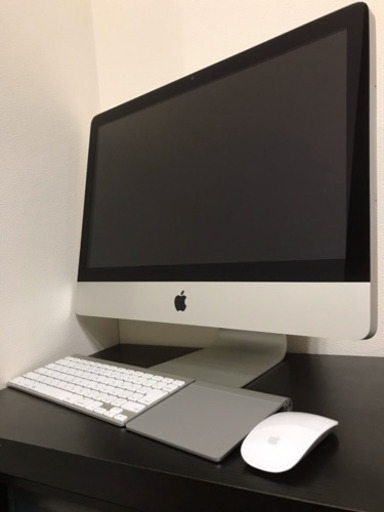 【中古】Apple iMac (21.5-inch, Mid 2011) （Magic Trackpad付）