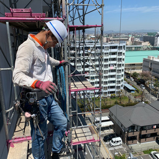 東京都内急募！超高待遇！鳶職 足場組み立て解体 鉄骨建て方タワークレーン建て方 風車 太陽光発電等重量物据付の画像