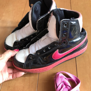NIKE  スニーカー　キッズ　18