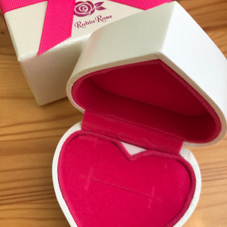 アクセサリーケース ハートの画像