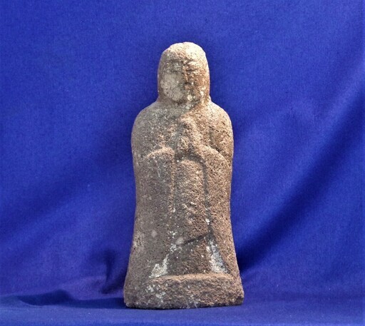 地蔵菩薩　石仏　地蔵　お地蔵様　道祖神　石のお地蔵様　風化仏