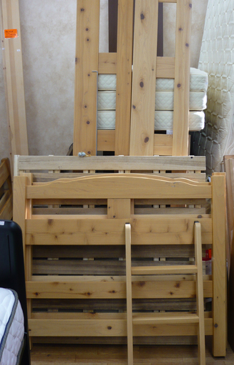 木製 ロフトベッド  ロータイプ  シングル ベッド下収納 はしご付き すのこ板 西岡店