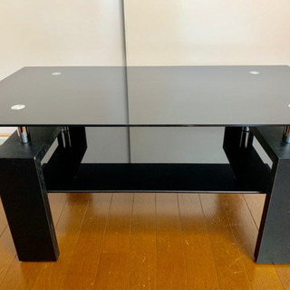 ガラステーブルの画像