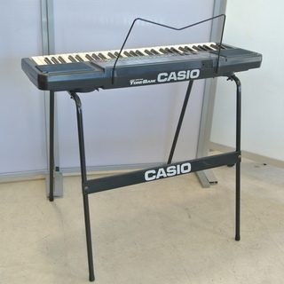 カシオの電子ピアノ スタンド付き 61鍵　練習用・自宅用に　ACアダプター付属　キーボード シンセサイザーの画像