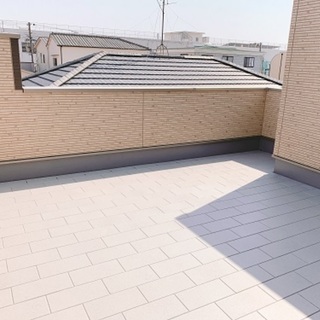 【屋上のあるくらしをしてみませんか？】　近鉄奈良線「河内小阪」駅...