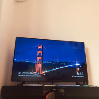 DWM.Make 50 インチ 4K テレビとサラウンドサウンド...