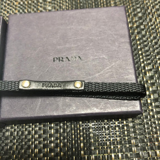 PRADAのストラップの画像