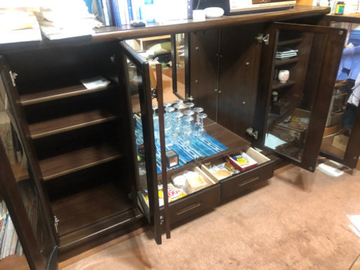 【値下げ】サイドボード（リビング用ディスプレイ・食器棚・収納棚）