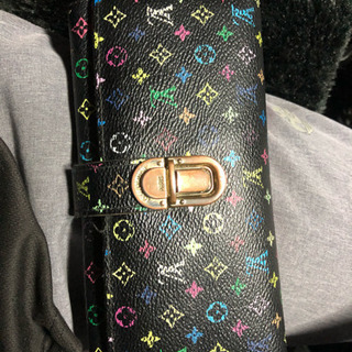 ルイ・ヴィトンの長財布