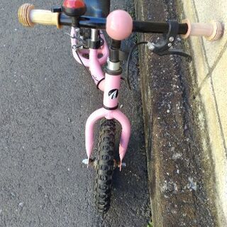 キックバイク　ランニングバイクの画像