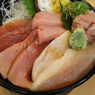 明日の昼間ランチ行ける人募集 - 友達