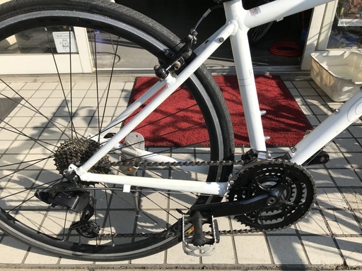 ジャイアント エスケープ R3  綺麗な中古です