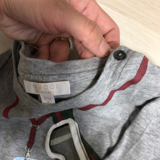GUCCI ロンT  薄手パーカー　80  2枚セット