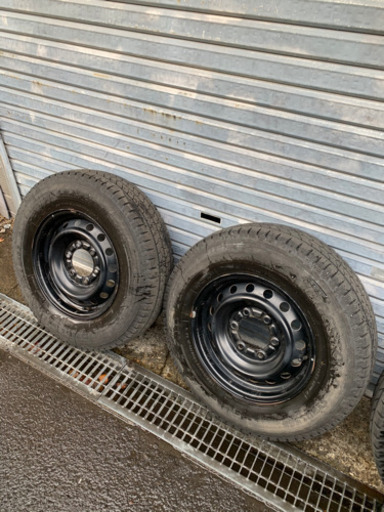 ハイエースDLに履いていたスタッドレスタイヤです。