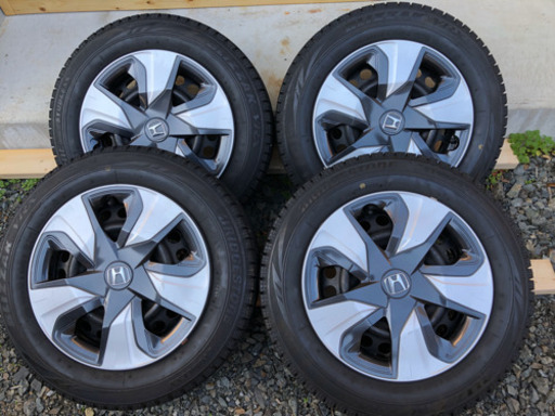 フィット純正スタッドレスホイールセット ブリヂストン VRX 溝あり 2015年製造 ゴム質良好